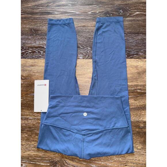 Lululemon Align High Rise 23” Washed Denim Size 6 NWT - Picture 1 of 7